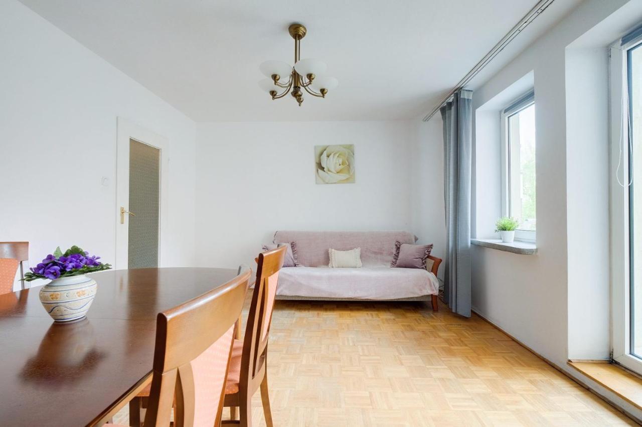 2 Bedroom Apartment In Green Location วอร์ซอ ภายนอก รูปภาพ