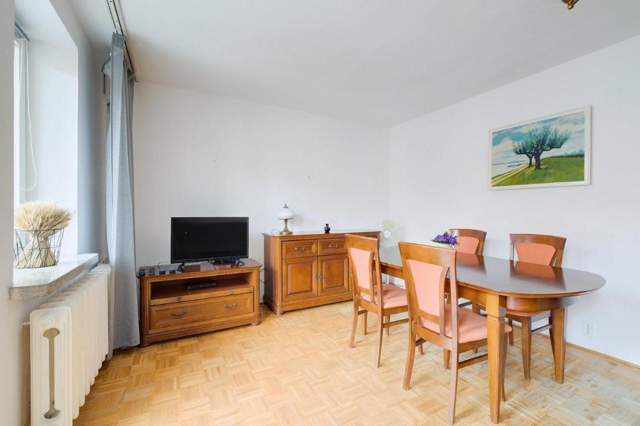 2 Bedroom Apartment In Green Location วอร์ซอ ภายนอก รูปภาพ